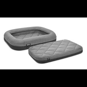 YETI Trailhead Dog Bed
